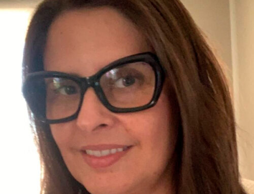 Profa. Dra. Debora Barros Barbosa